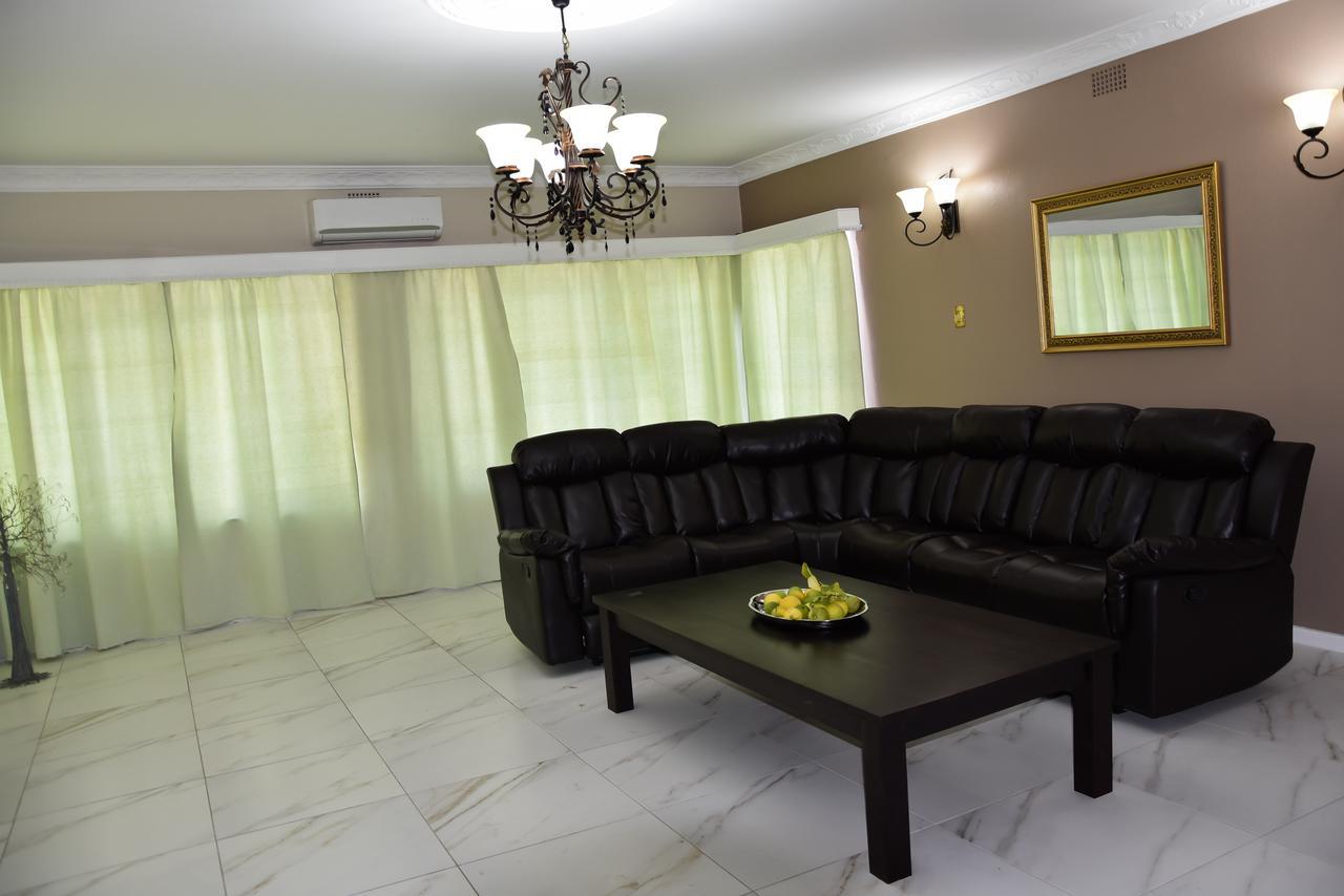 34Onlincoln Guesthouse Bellville Buitenkant foto